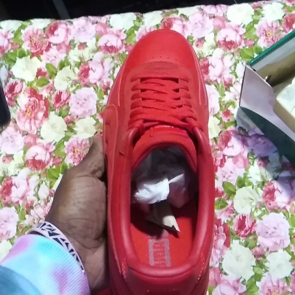 Puma - Picture 3 of 9